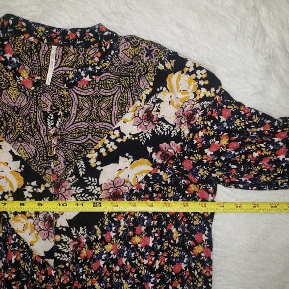 Free People Sz S Boho Multicolored Floral Henley Blouse Long Sleeve Flowy Top - Picture 8 of 9